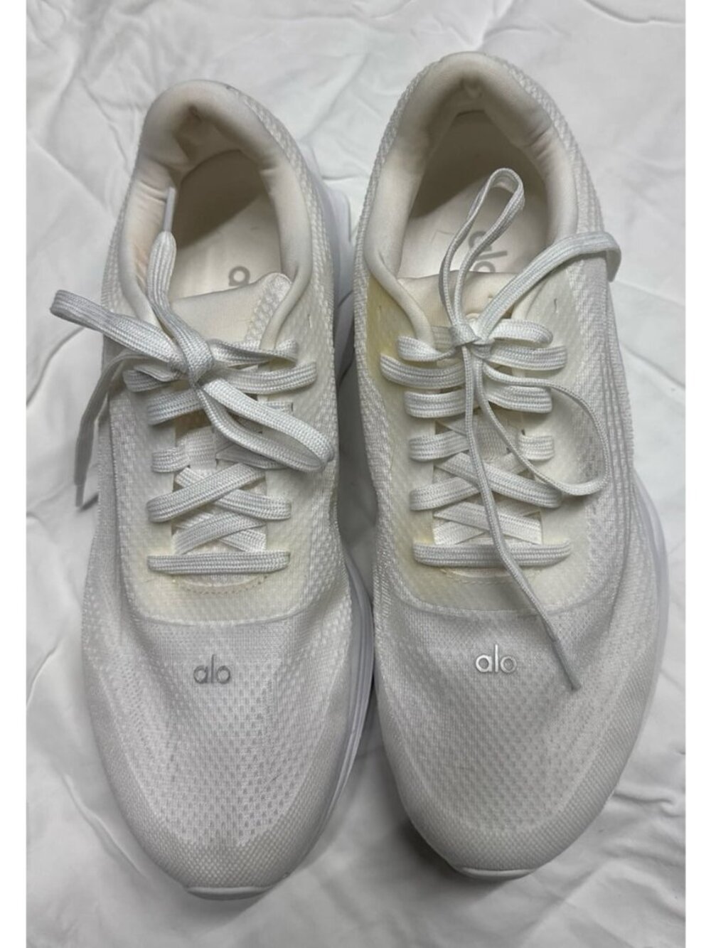 Alo White Athletic Sneakers Lace Up Shoes